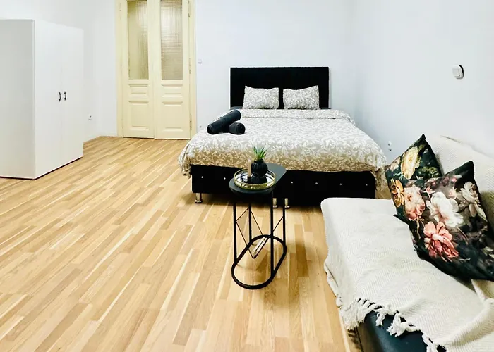 Comfy Apt, 10min Transport To Stadthalle فيينا