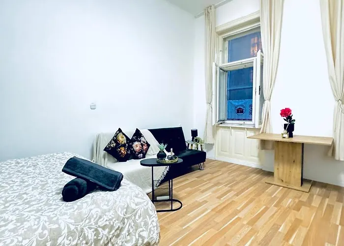 Comfy Apt, 10min Transport To Stadthalle * فيينا