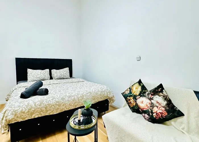 شقة Comfy Apt, 10min Transport To Stadthalle فيينا