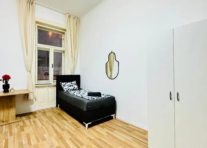 Comfy Apt, 10min Transport To Stadthalle