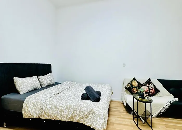 شقة Comfy Apt, 10min Transport To Stadthalle